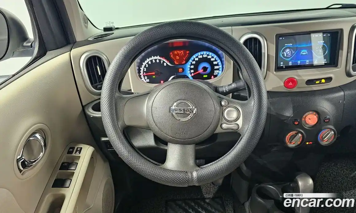 Nissan Cube 2011 1.8 Автомат в Москве № 285041, фото 18