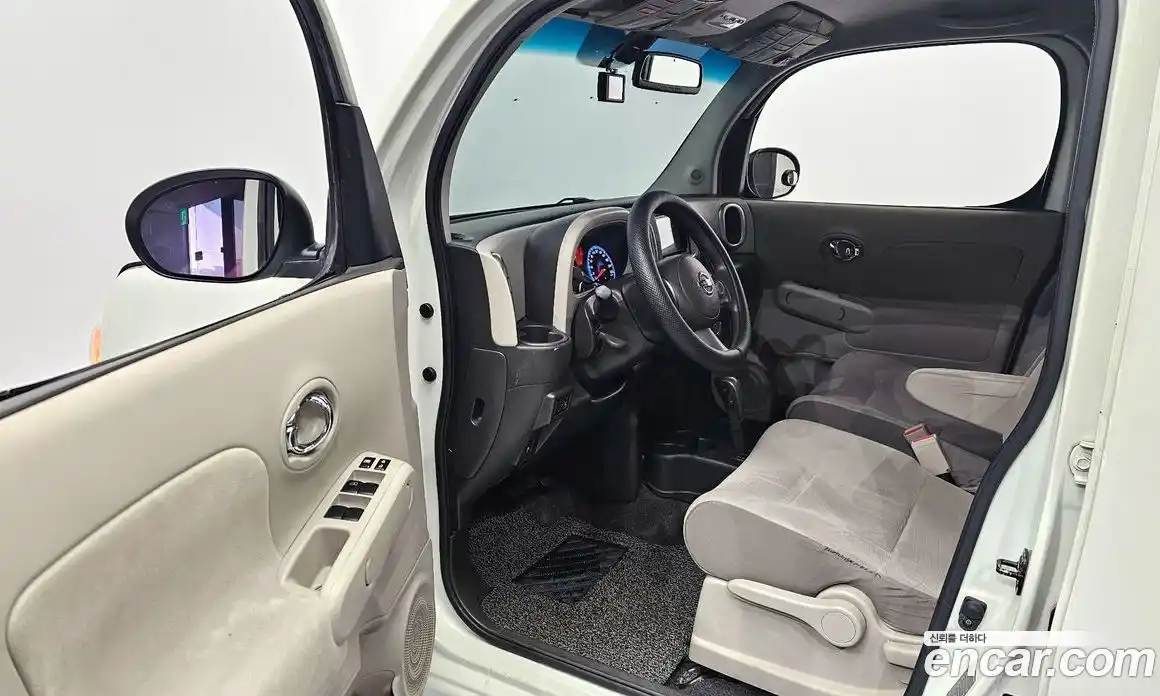 Nissan Cube 2011 1.8 Автомат в Москве № 285041, фото 20