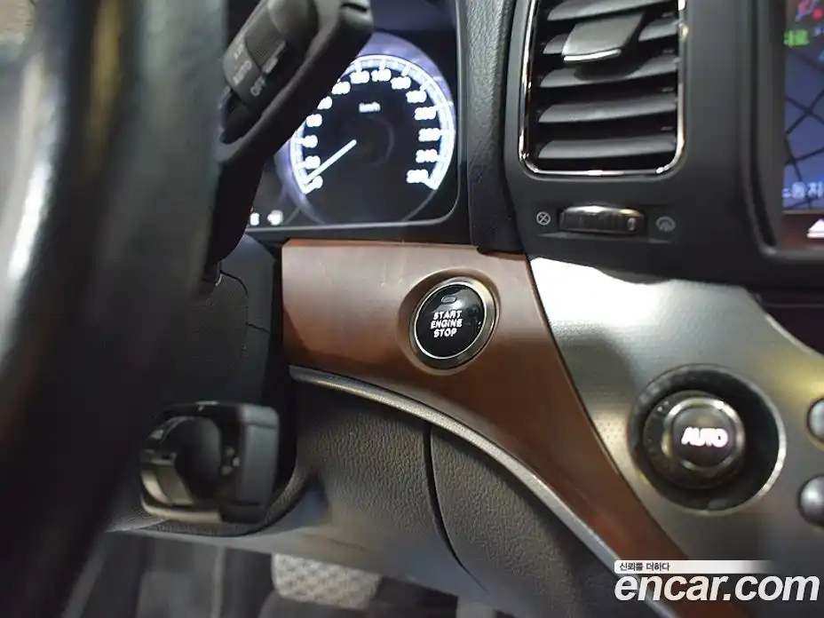 SsangYong Chairman 2016 5.0 Автомат в Москве № 28813, фото 16