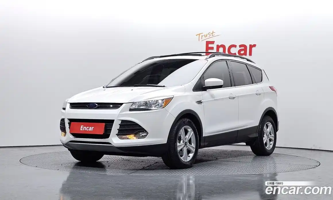 Ford Escape 2014 2.0 Автомат в Москве № 294978, фото 4