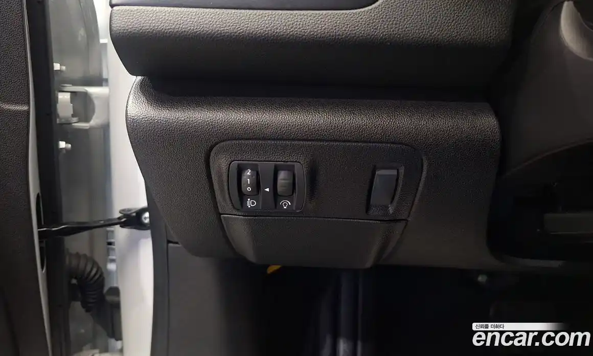 Renault SM6 2024 2.0 Автомат в Москве № 298573, фото 13