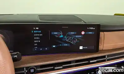 Hyundai Santa Fe 2024 2.5 Автомат в Москве № 303946, миниатюра 8