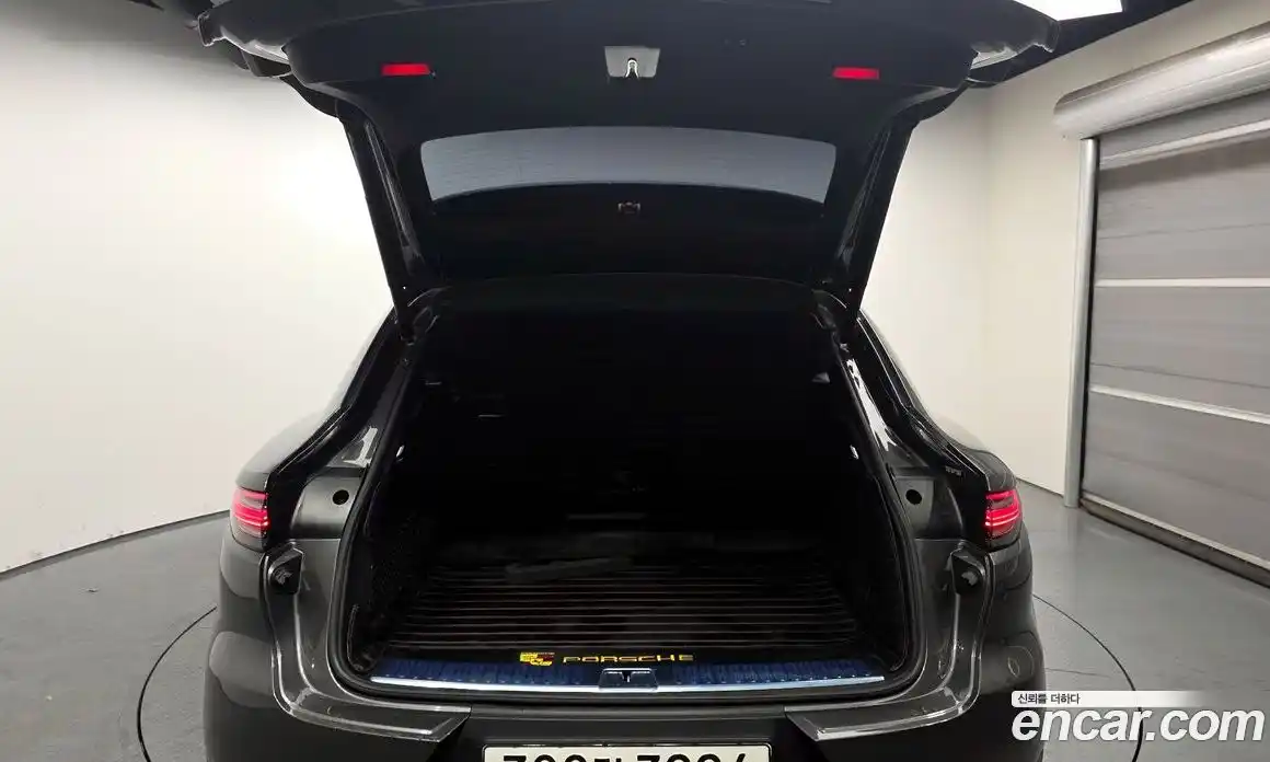 Porsche Cayenne 2020 3.0 Автомат в Москве № 312874, фото 18