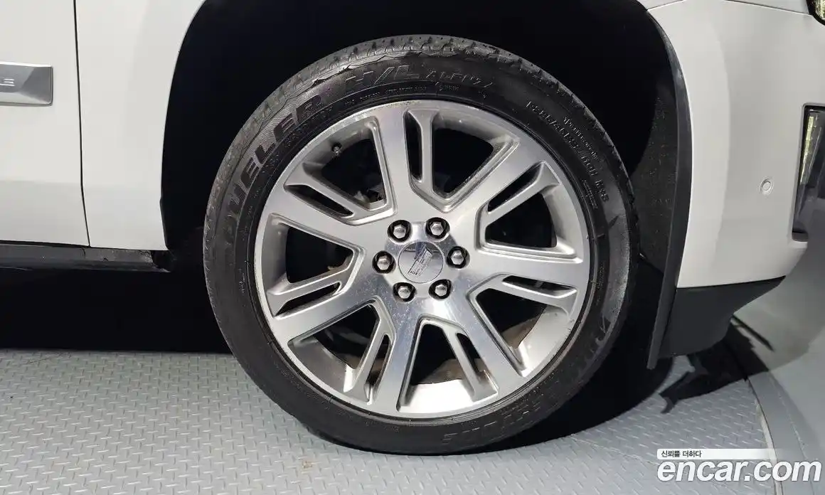 Cadillac Escalade 2018 6.2 Автомат в Москве № 320941, фото 3