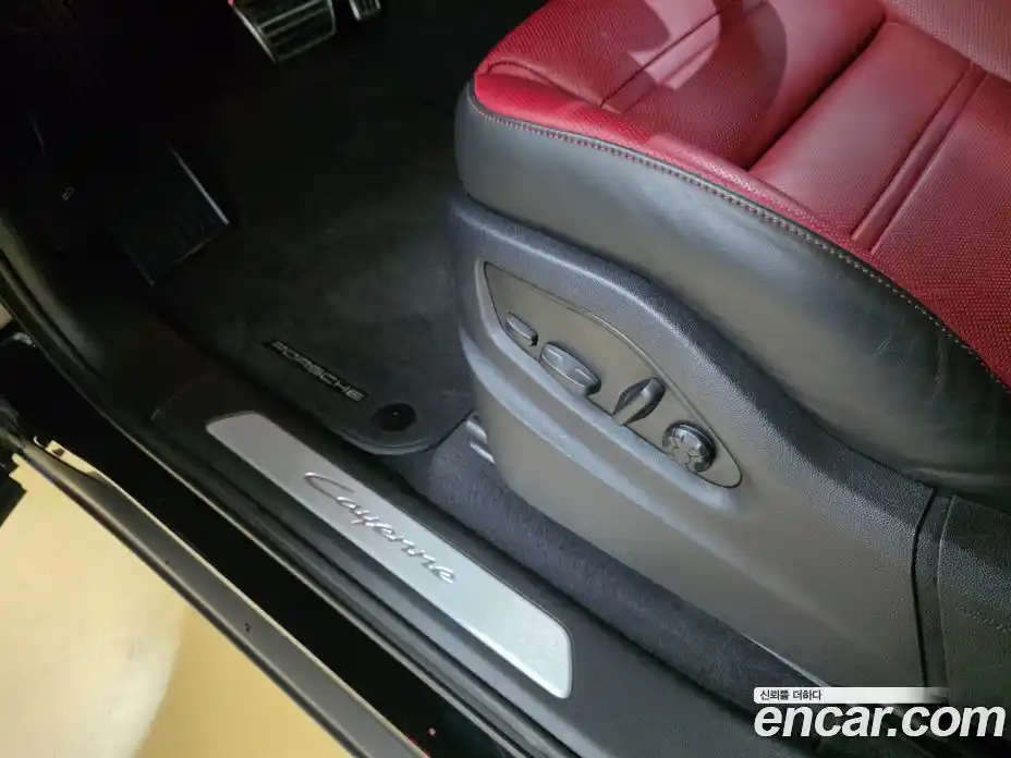 Porsche Cayenne 2024 3.0 Автомат в Москве № 327382, фото 11