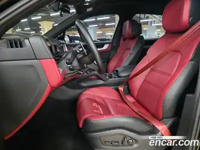 Porsche Cayenne 2024 3.0 Автомат в Москве № 327382, миниатюра 9