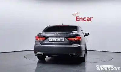 Lexus LS 2016 4.6 Автомат в Москве № 329596, миниатюра 4