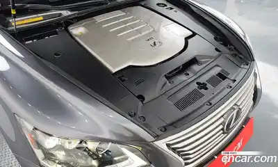 Lexus LS 2016 4.6 Автомат в Москве № 329596, миниатюра 6