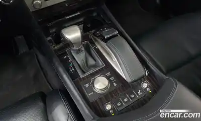 Lexus LS 2016 4.6 Автомат в Москве № 329596, миниатюра 9