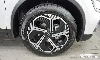 Renault QM6 2026 2.0 Автомат в Москве № 333428, миниатюра 9