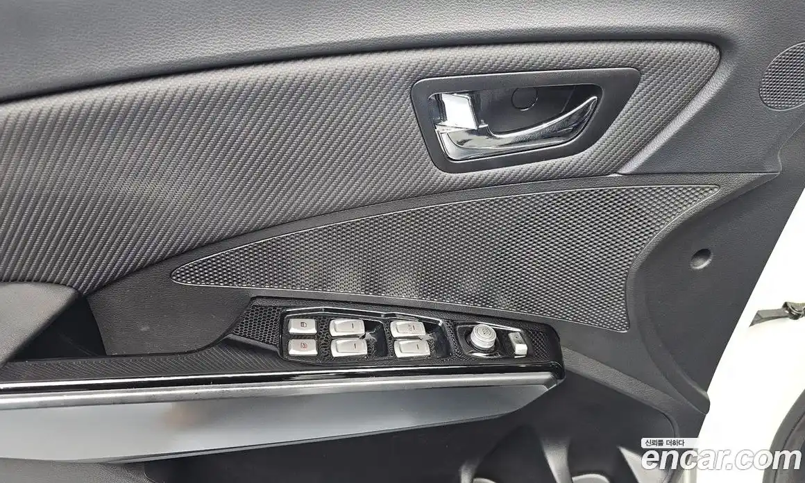 SsangYong TIBOLI 2018 1.6 Автомат в Москве № 33769, фото 9