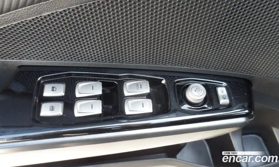 SsangYong TIBOLI 2017 1.6 Автомат в Москве № 35452, фото 16