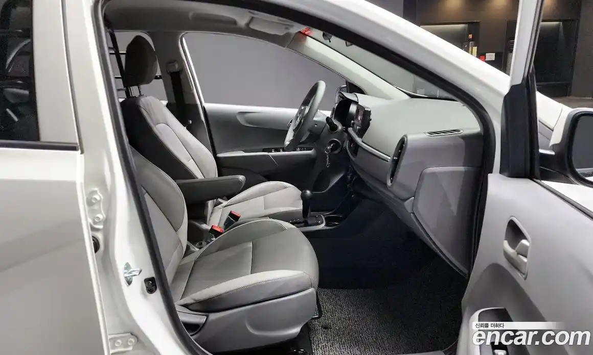 Kia Morning 2021 1.0 Автомат в Москве № 363275, фото 13