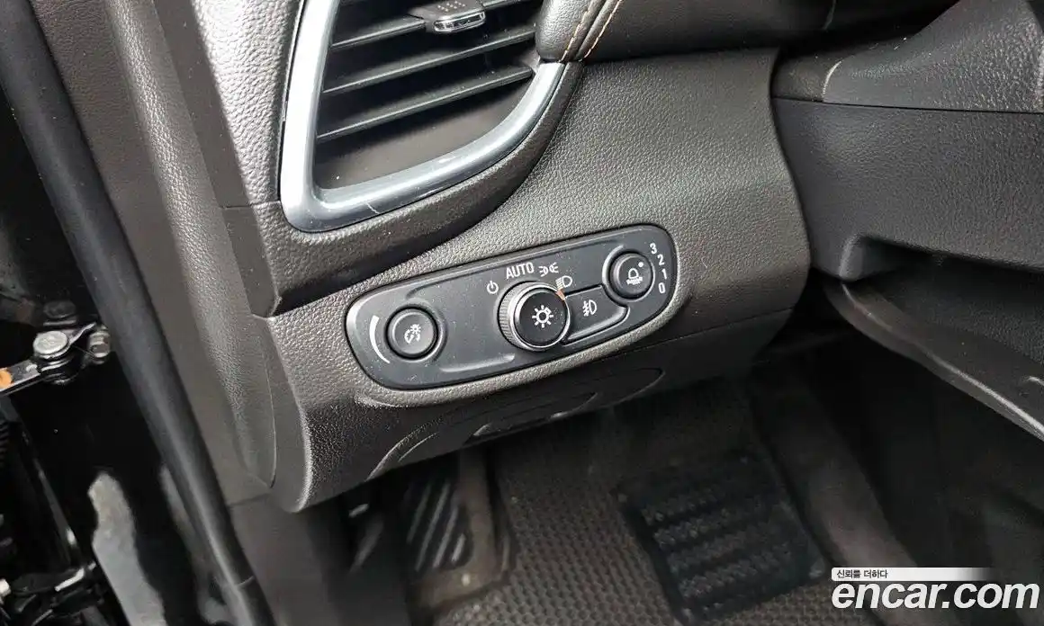 Chevrolet Trax 2017 1.6 Автомат в Москве № 36927, фото 18