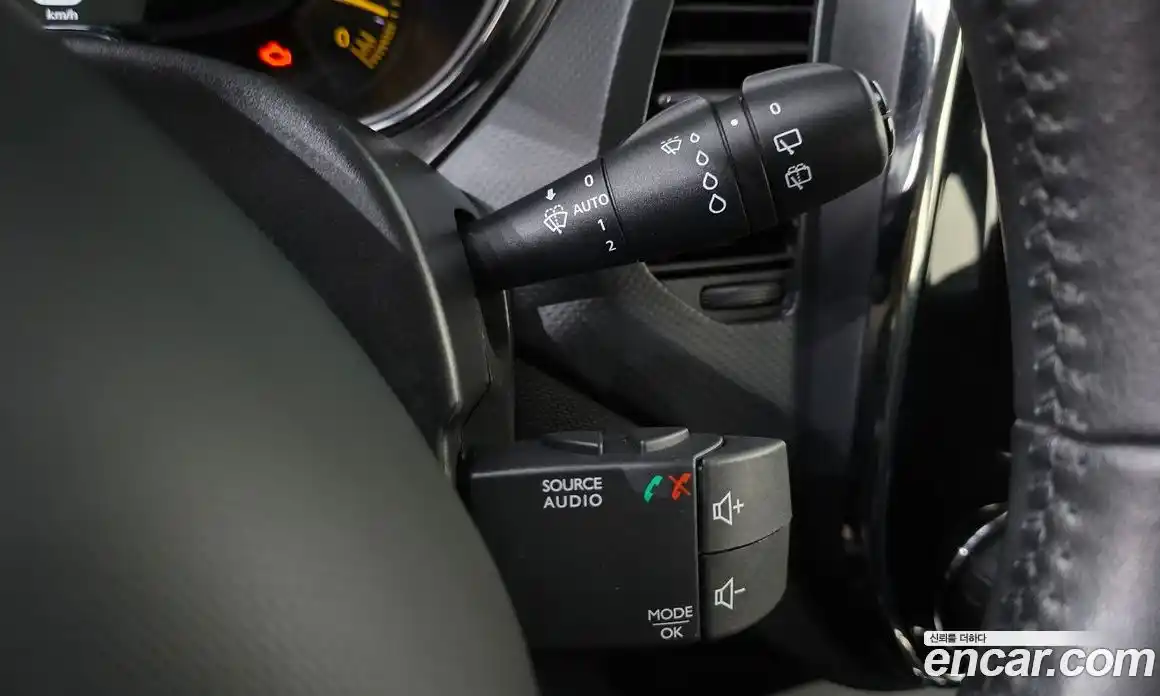 Renault QM3 2015 1.5 Автомат в Москве № 382772, фото 13