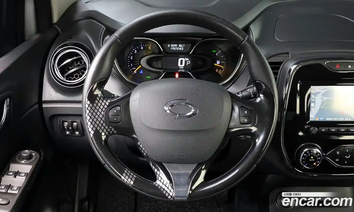 Renault QM3 2015 1.5 Автомат в Москве № 382772, фото 16