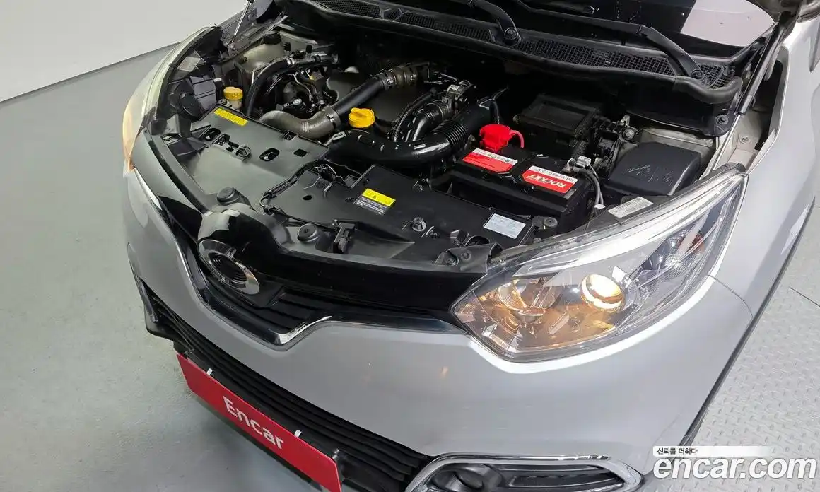 Renault QM3 2015 1.5 Автомат в Москве № 382772, фото 6