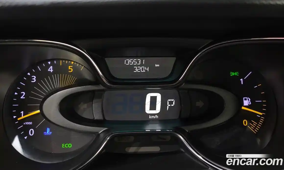 Renault QM3 2015 1.5 Автомат в Москве № 382772, фото 8