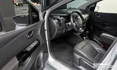 Renault QM3 2015 1.5 Автомат в Москве № 382772, миниатюра 10