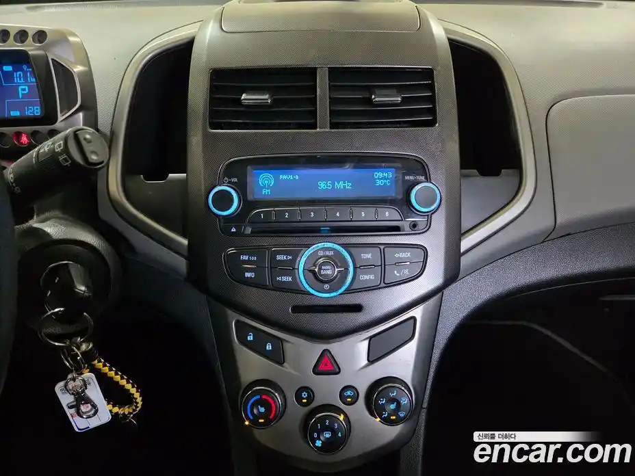 Chevrolet Aveo 2012 1.6 Автомат в Москве № 38445, фото 15