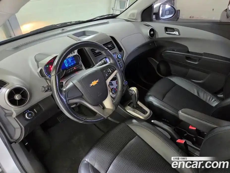 Chevrolet Aveo 2012 1.6 Автомат в Москве № 38445, фото 9