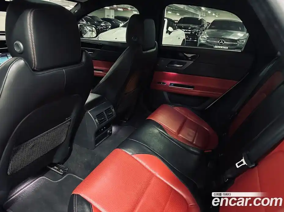 Jaguar XF 2020 2.0 Автомат в Москве № 386451, фото 11