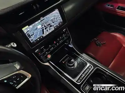 Jaguar XF 2020 2.0 Автомат в Москве № 386451, миниатюра 6