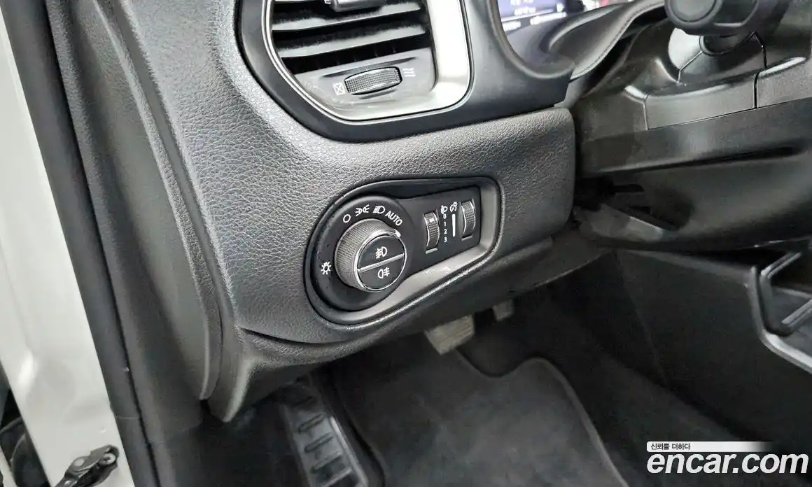 Jeep Renegade 2021 2.4 Автомат в Москве № 401541, фото 18