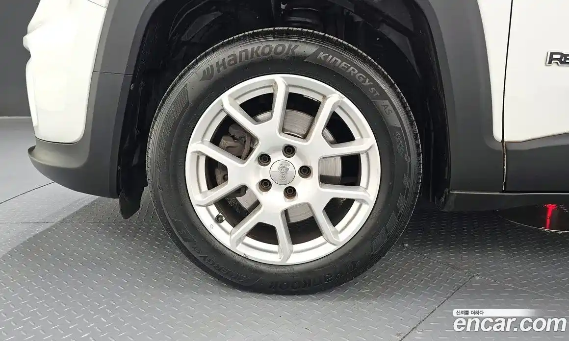 Jeep Renegade 2021 2.4 Автомат в Москве № 401541, фото 5