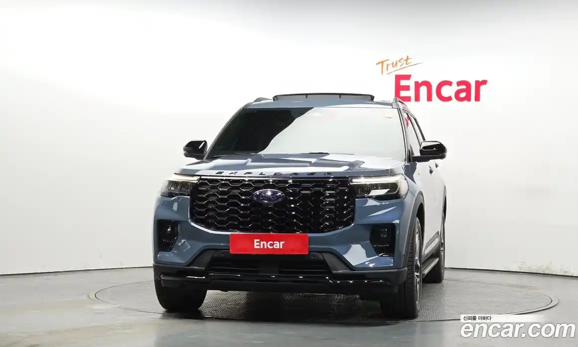 Ford Explorer 2025 2.3 Автомат в Москве № 402802, фото 3