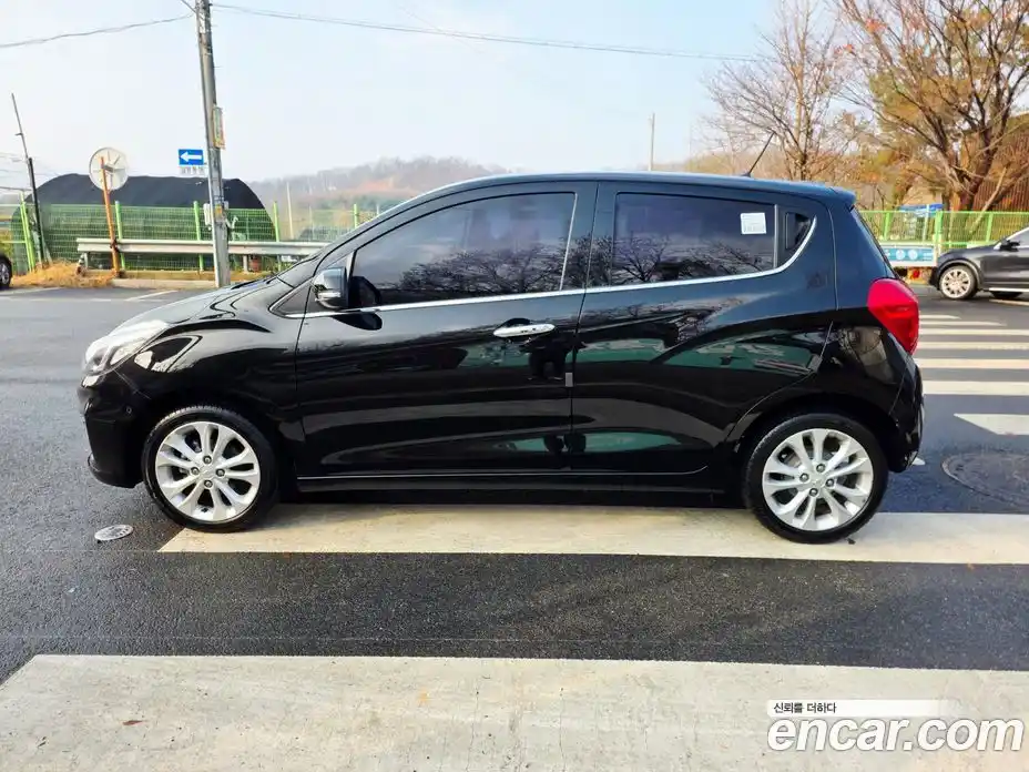 Chevrolet Spark 2020 1.0 Автомат в Москве № 40336, фото 3
