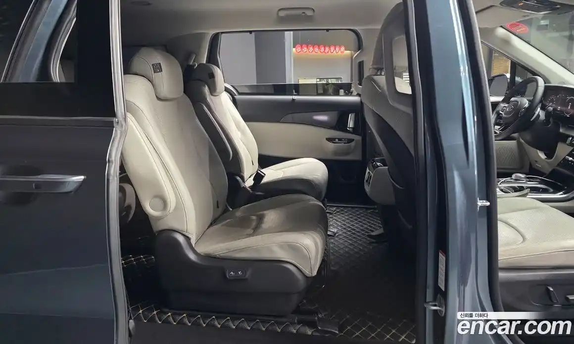 Kia Canival 2021 2.2 Автомат в Москве № 403573, фото 12