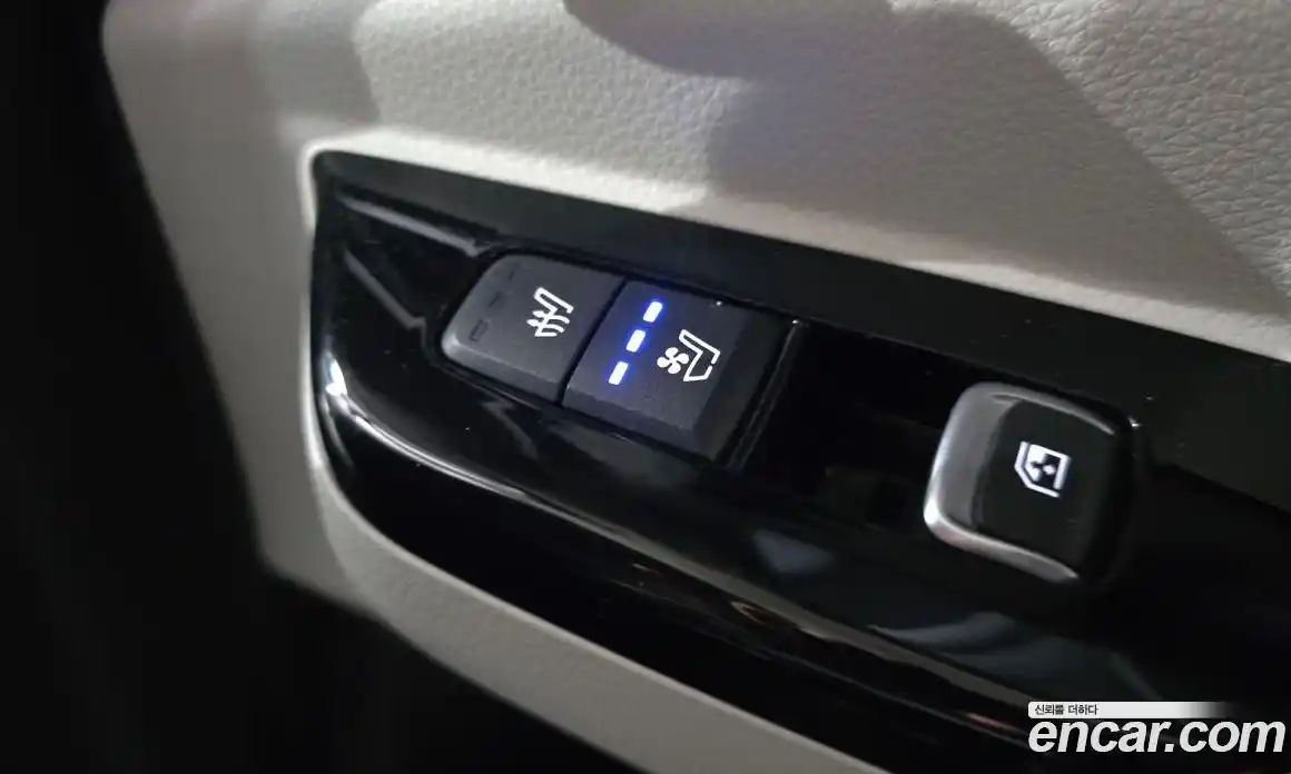 Kia Canival 2021 2.2 Автомат в Москве № 403573, фото 19