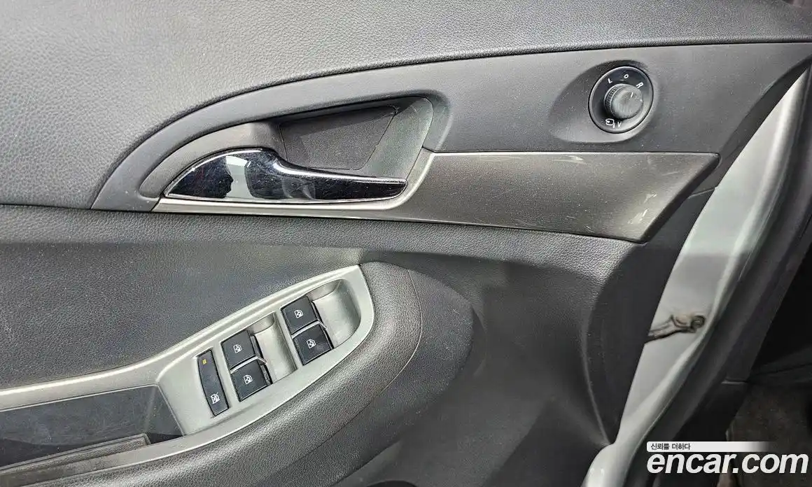 Chevrolet Orlando 2013 2.0 Автомат в Москве № 40662, фото 6