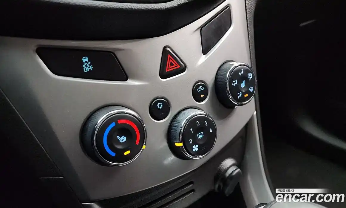 Chevrolet Trax 2014 1.4 Автомат в Москве № 41290, фото 16