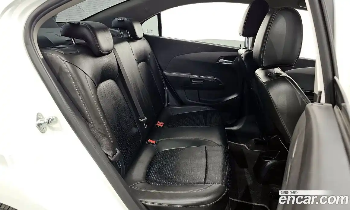 Chevrolet Aveo 2014 1.6 Автомат в Москве № 41900, фото 18