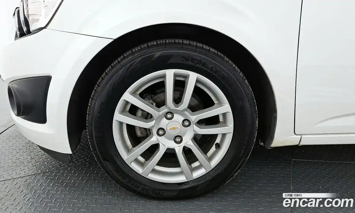 Chevrolet Aveo 2014 1.6 Автомат в Москве № 41900, фото 4