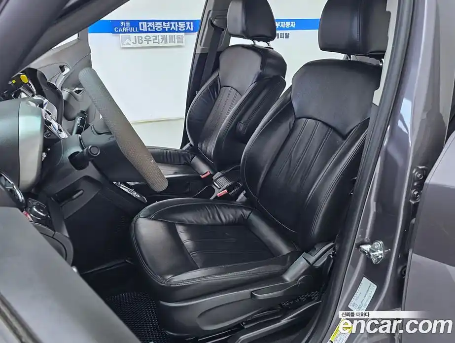 Chevrolet Orlando 2012 2.0 Автомат в Москве № 42198, фото 9