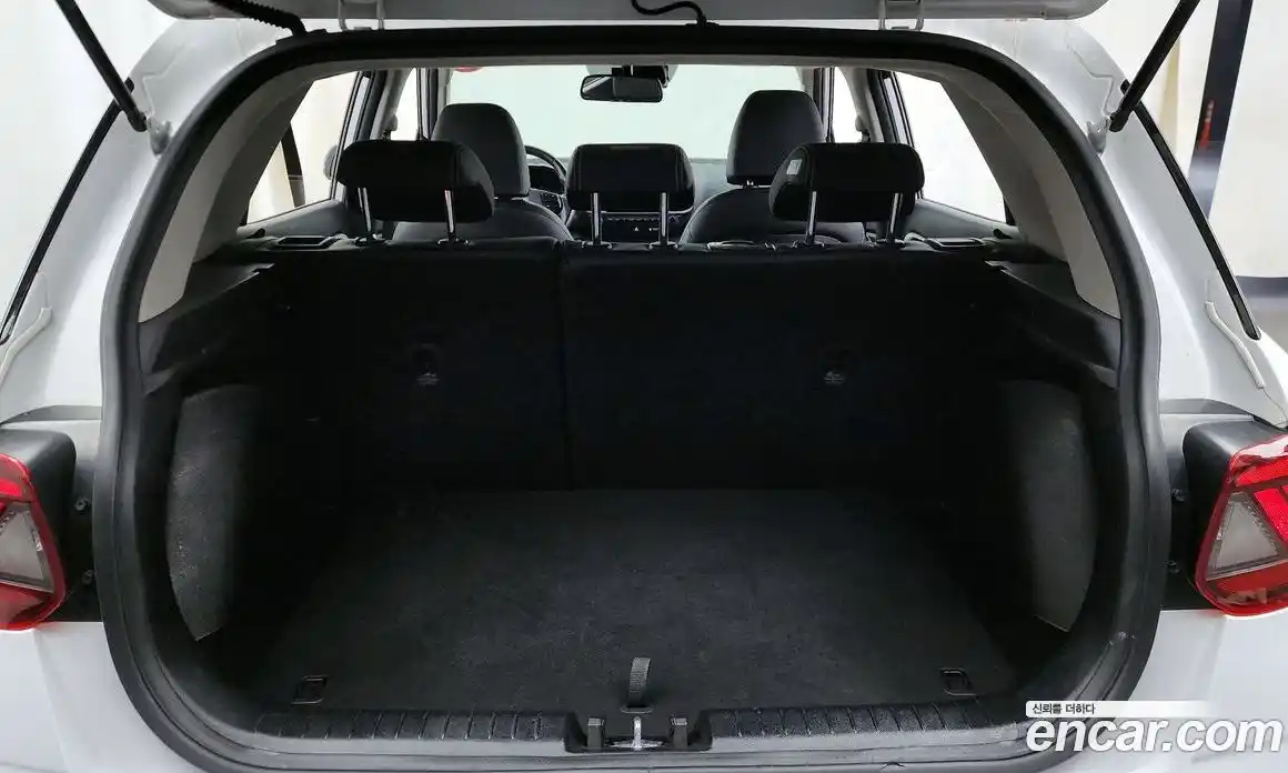 Hyundai Venue 2023 1.6 Автомат в Москве № 42488, фото 20