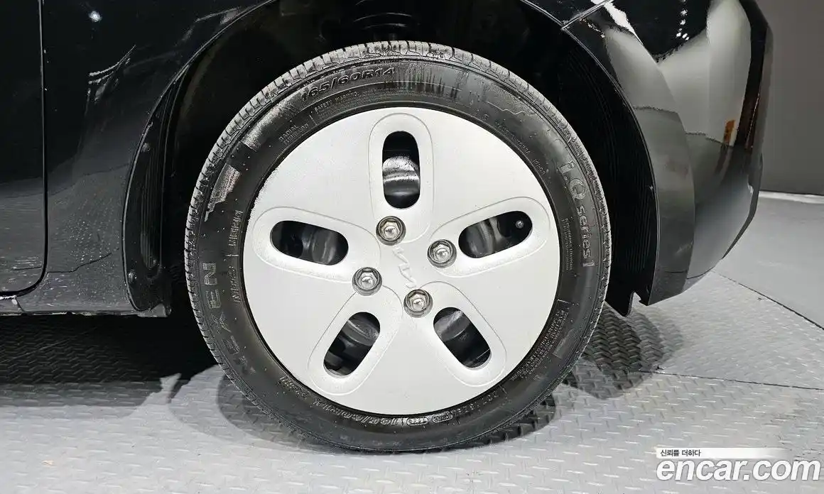 Kia Ray 2024 1.0 Автомат в Москве № 52660, фото 5