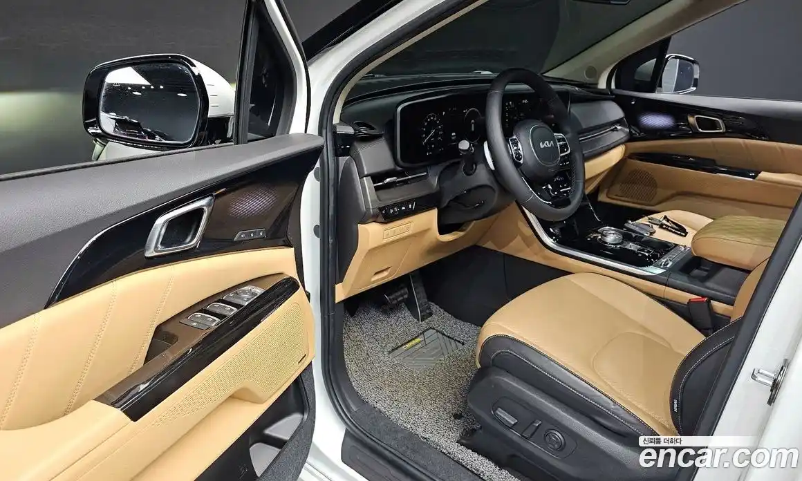 Kia Canival 2023 2.2 Автомат в Москве № 54195, фото 19