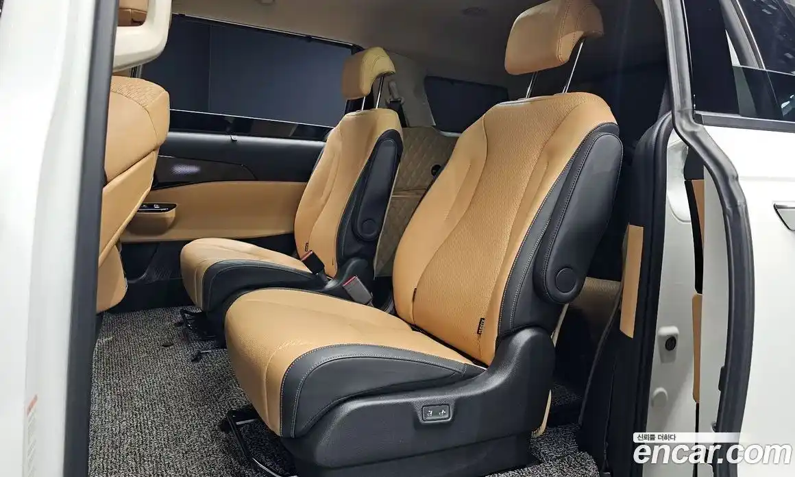 Kia Canival 2023 2.2 Автомат в Москве № 54195, фото 8