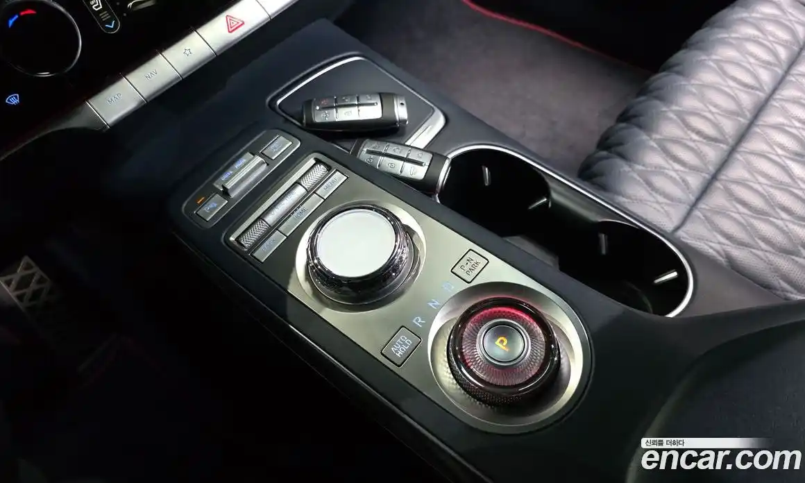 Genesis GV70 2021 2.5 Автомат в Москве № 83359, фото 4