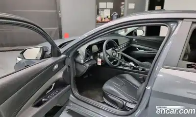 Hyundai Avante 2024 1.6 Автомат в Москве № 8510, миниатюра 10