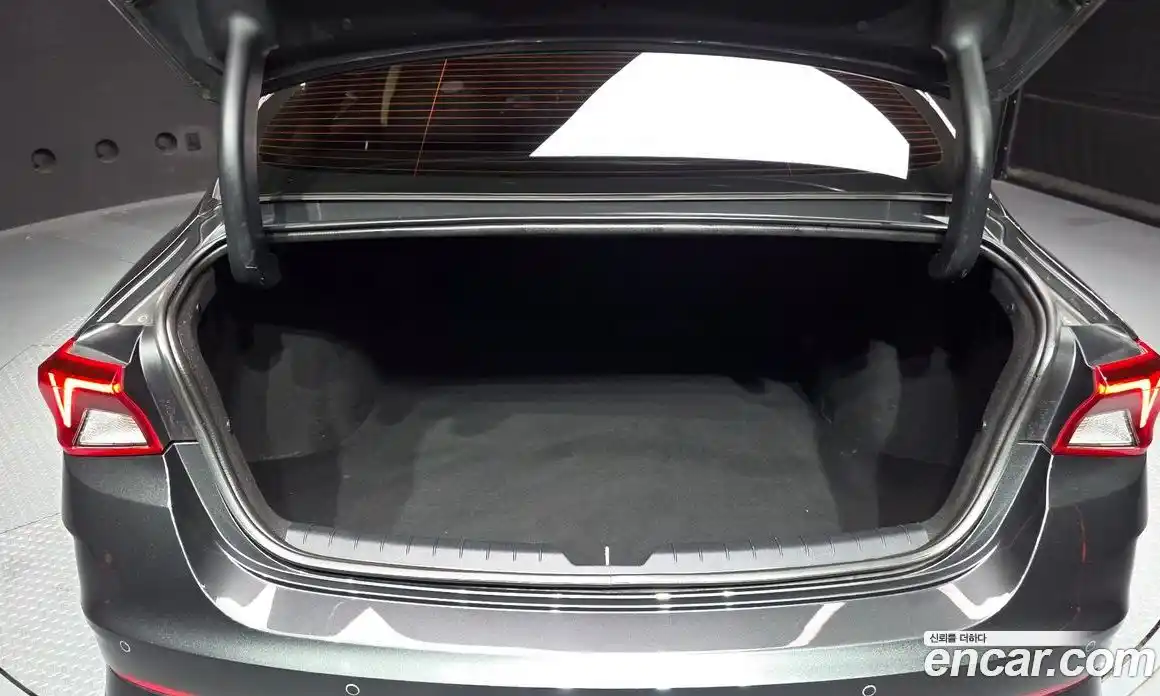 Kia K5 2020 2.0 Автомат в Москве № 103149, фото 15