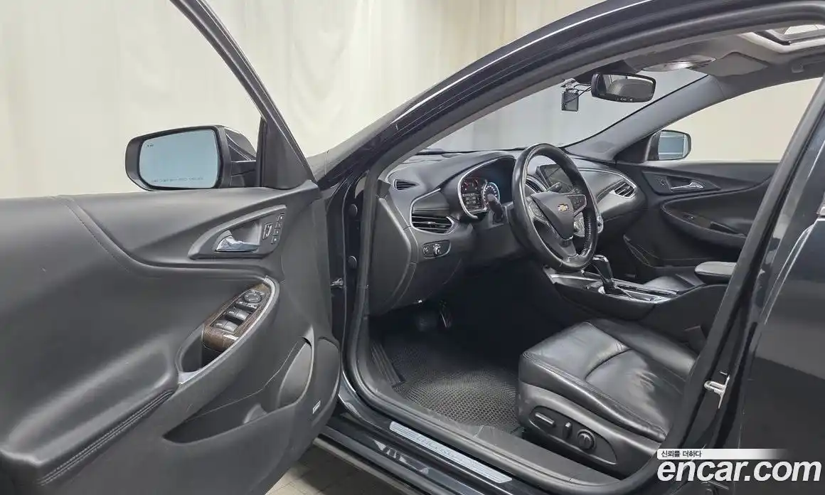 Chevrolet Malibu 2017 2.0 Автомат в Москве № 103337, фото 17