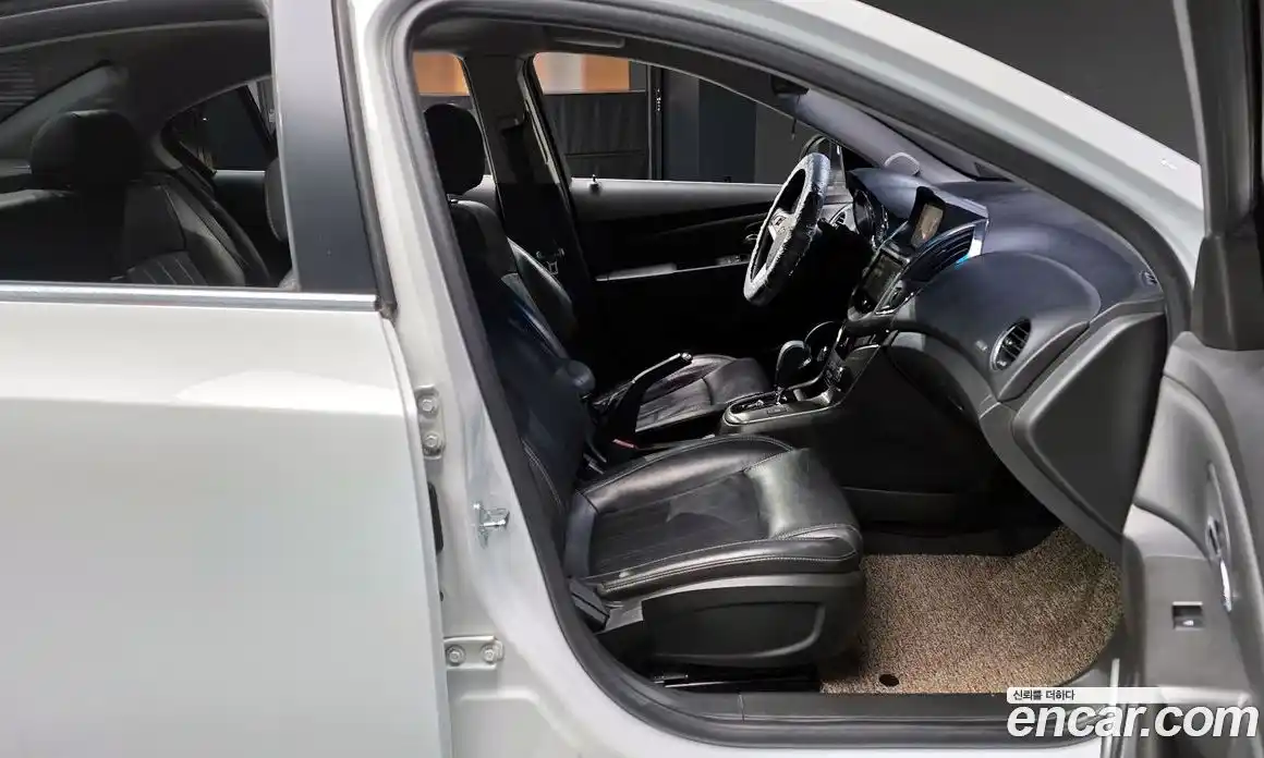 Chevrolet Cruze 2013 1.8 Автомат в Москве № 103529, фото 5