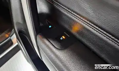 Chevrolet Captiva 2015 2.0 Автомат в Москве № 103612, миниатюра 9