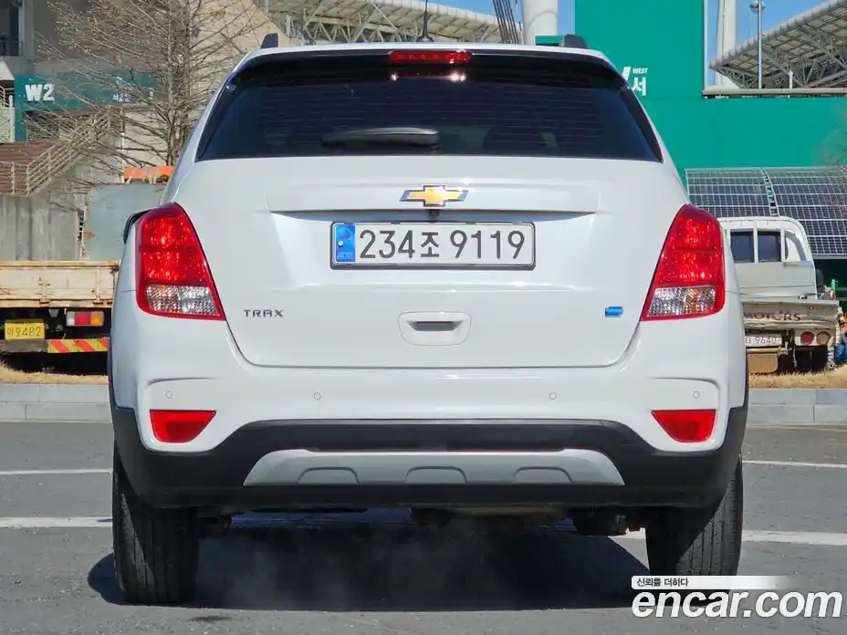 Chevrolet Trax 2021 1.6 Автомат в Москве № 105038, фото 3