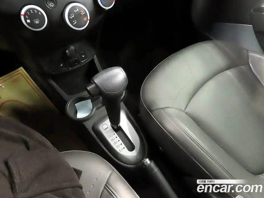 Chevrolet Spark 2013 1.0 Автомат в Москве № 105835, фото 14